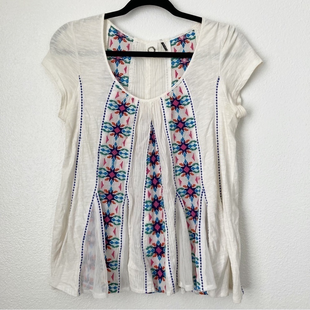 Akemi + Kin Embroidered Blouse | Size S
